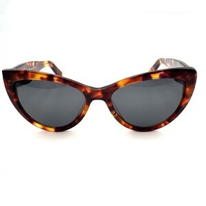 NEW Salvatore Ferragamo SF930S